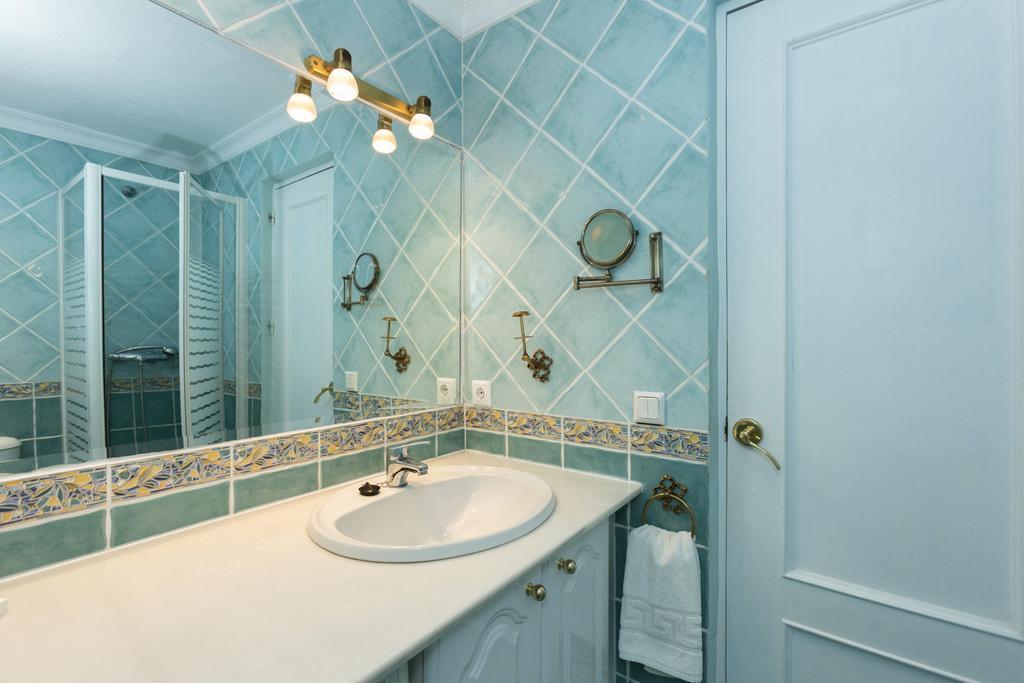 Old Town House With Terrace Casa vacanze Marbella